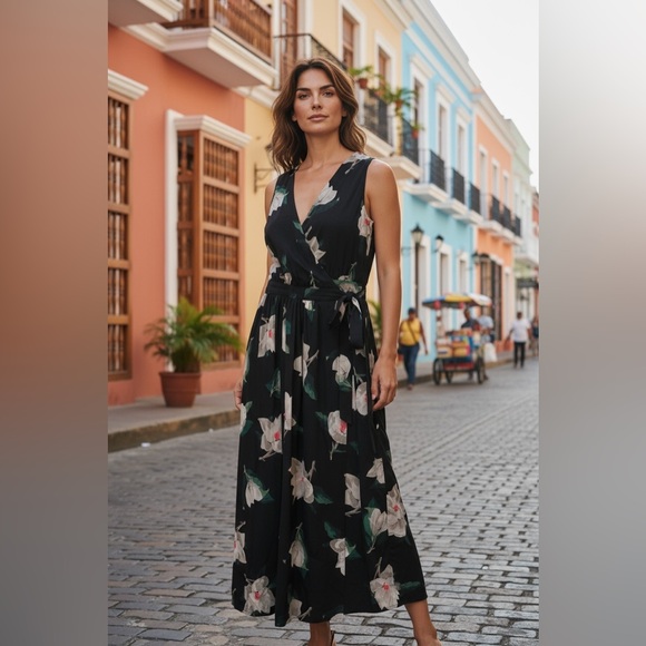 Banana Republic Dresses & Skirts - Banana Republic Floral Wrap Maxi Dress Black Multi Size 0